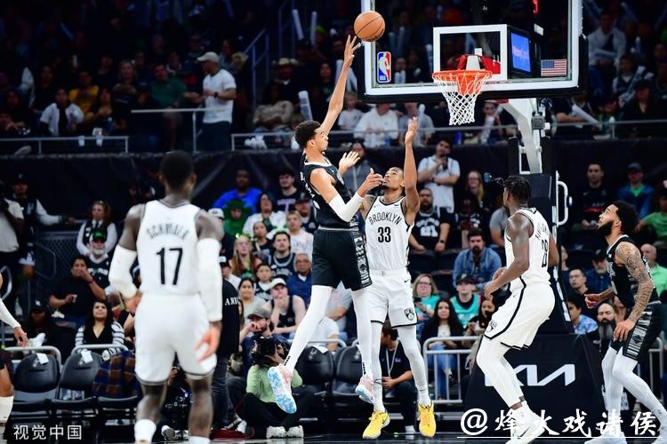 骑士险胜篮网开季11连胜 文班24+16马刺负爵士