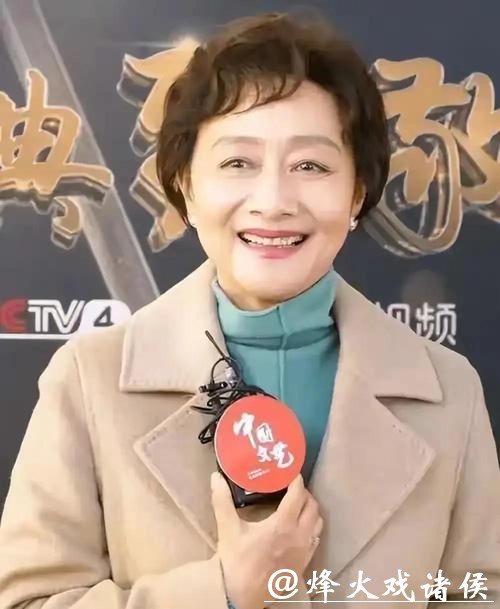 75岁黄梅莹近况如何？与儿子界限划清后，她把日子过得越来越精彩