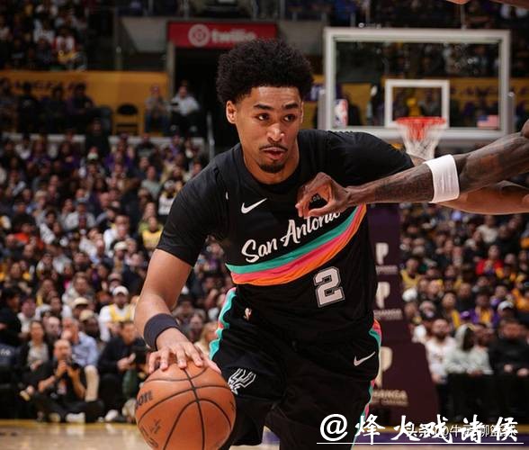 马刺136-108大胜湖人！文班创80年NBA纪录，前无古人